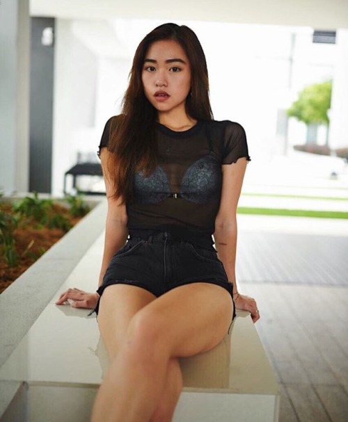 asian-teen-girl:This Malaysian babe needs cum on her face!