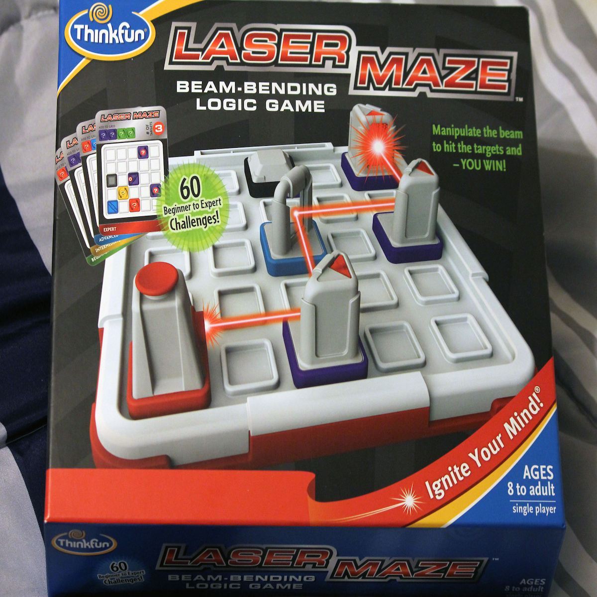 Build challenging laser mazes with beam splitters...