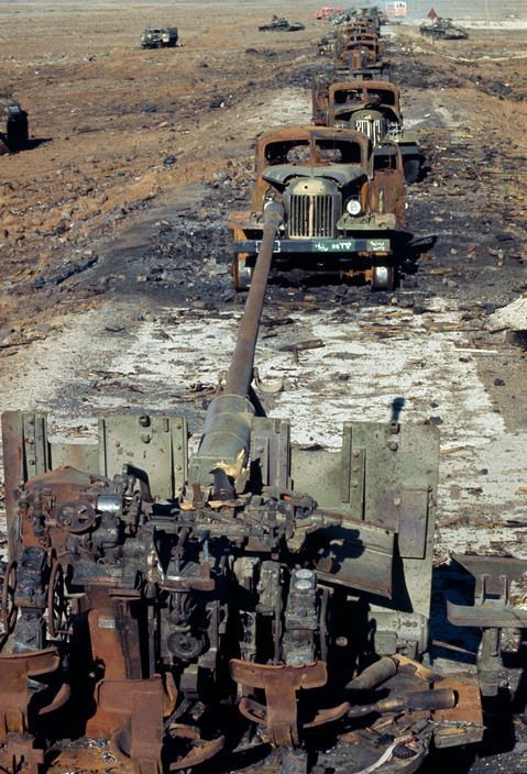 bmashine:The Syrian convoy destroyed by the Israeli air force,...