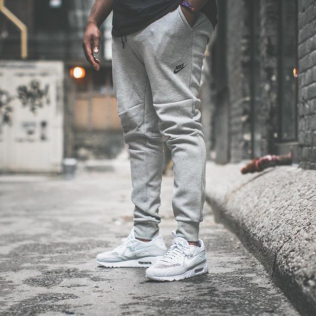 nike air max tech fleece