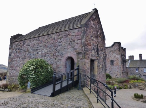 scotland scottish hungarian saints Queen History
