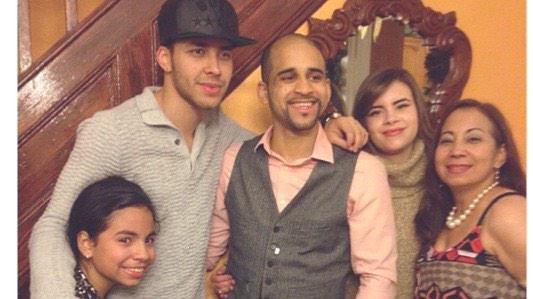 dámelo papi chulo - Prince Royce with his family this Christmas