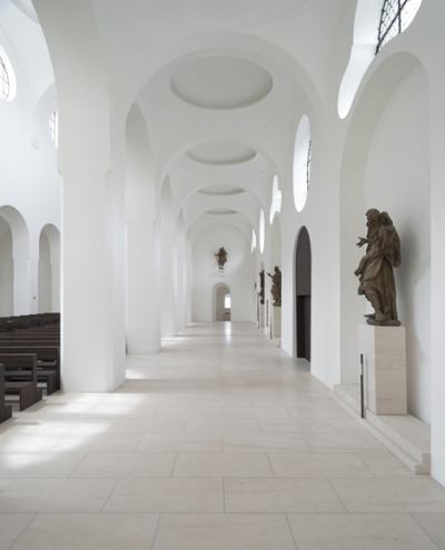 finn-wilkie:<br /><br />John Pawson, St. Moritz Church Renovation, Augsburg, 2013<br /><br />www.johnpawson.com/<br />