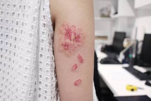 By Victoria Yam, done in Hong Kong. http://ttoo.co/p/36300 flower;small;cherry blossom;tricep;spring;watercolor;tiny;ifttt;little;nature;victoriayam;medium size;four season