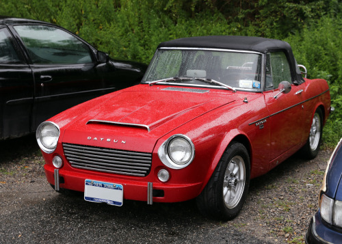 carpr0n:Starring: ‘68 Datsun 2000 Roadster By Vetatur...