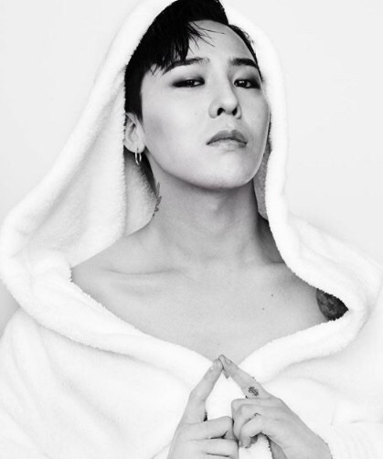 mrkwonandmrchoibabygirl:Some black & white gd for you...