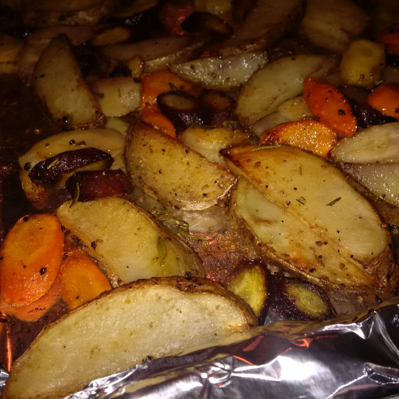 the-silent-observer-roasted-russet-potatoes-rainbow-carrots-with