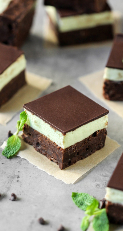 sweetoothgirl:GRASSHOPPER BROWNIES