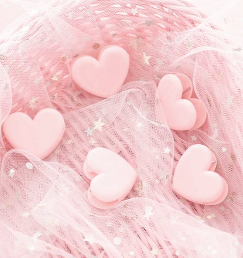 softjoy:heart clip // $4.00 (now $1.00)