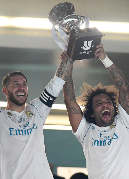 madridistaforever:Ramos and Marcelo lift the Supercopa trophy...