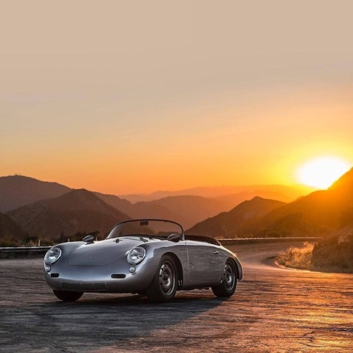 A sunset dream #emoryspecial | Cr: @drewphillipsphoto⠀Builder:...