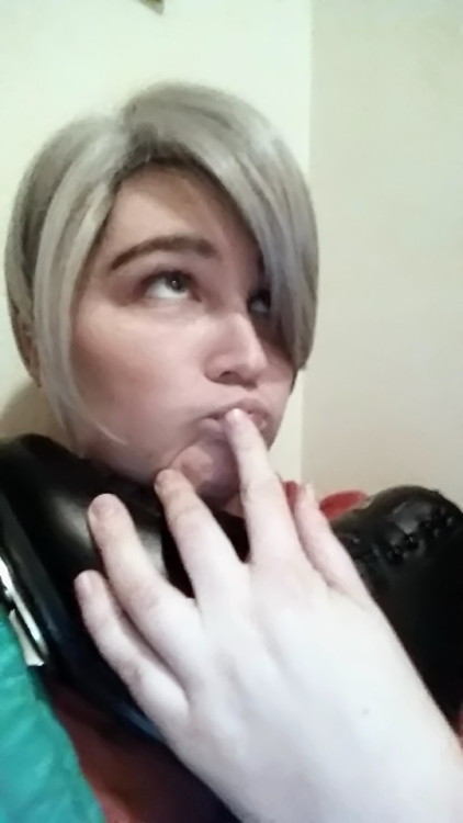 ask-cosplayviktor