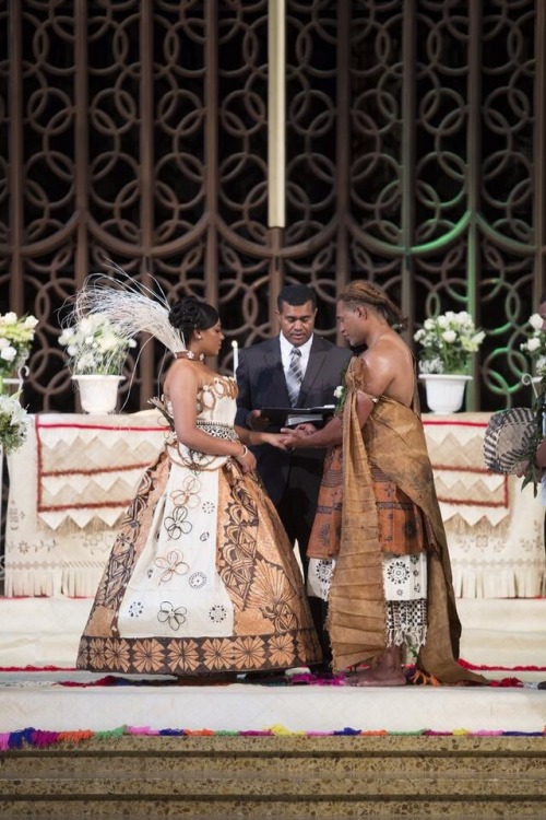 houseoffiji:A beautiful wedding took place in California late...