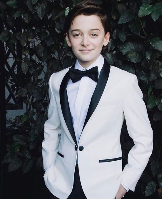 NOAH SCHNAPP 