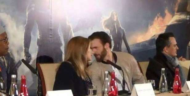 Chris Evans And Scarlett In Their Little Friendship