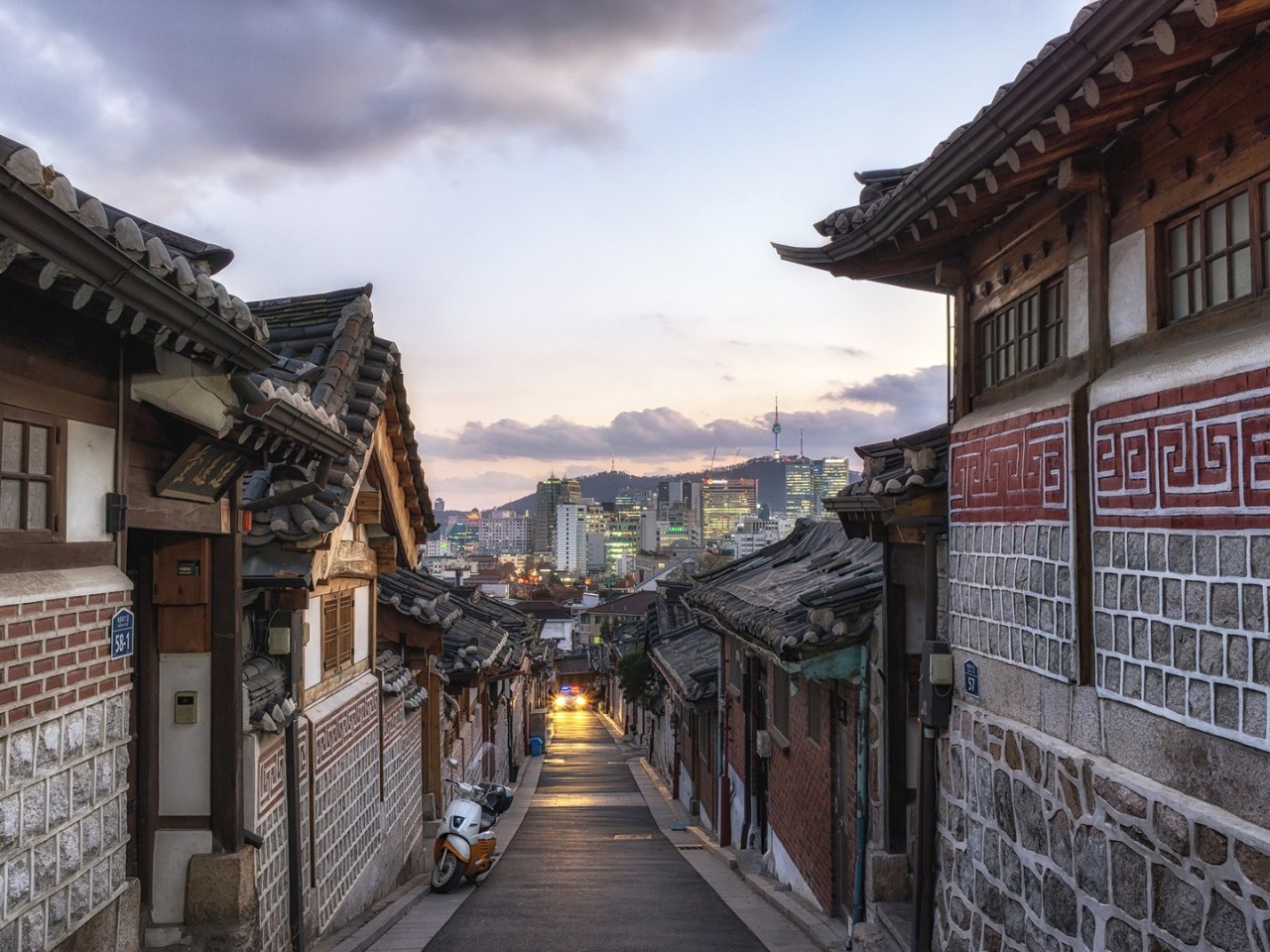 Ultimate Passport- Blogging travel inspiration - Bukchon Hanok Village ...