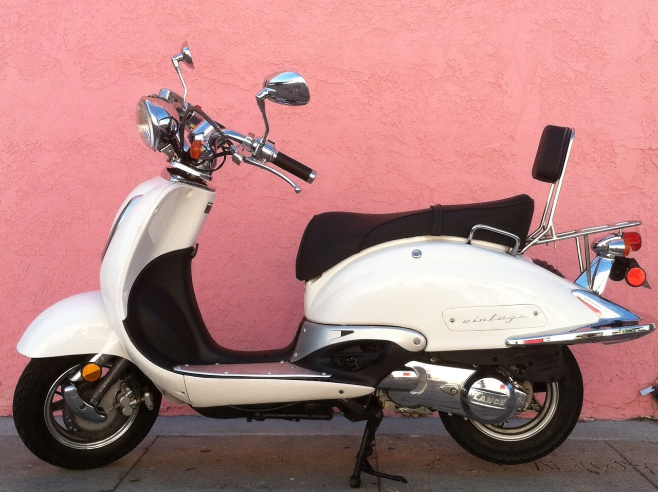 Nelly's Garage • SOLD! : Lance Vintage 150cc GY6 Scooter Gloss...