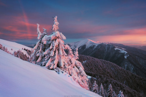 theviewbeyondtheroom:Winter Rainbow by Sergey-Ryzhkov