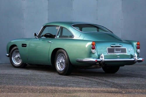 utwo:Aston Martin  DB 5 Vantage© movendi