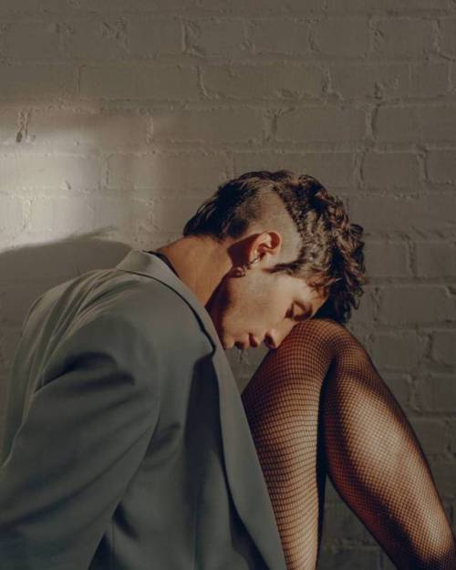 tomakeyounervous:Ezra Miller photographed by Ryan Pfluger for...