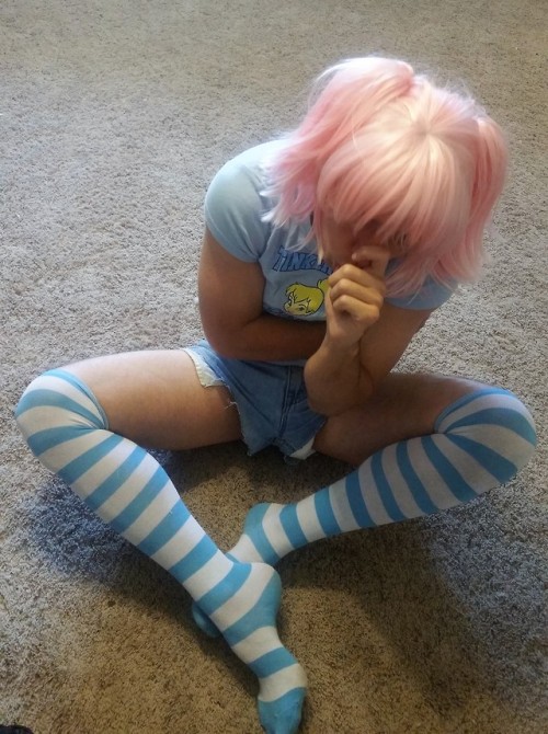 sissybabycandi:Was having to get ready to go out, but I don’t...