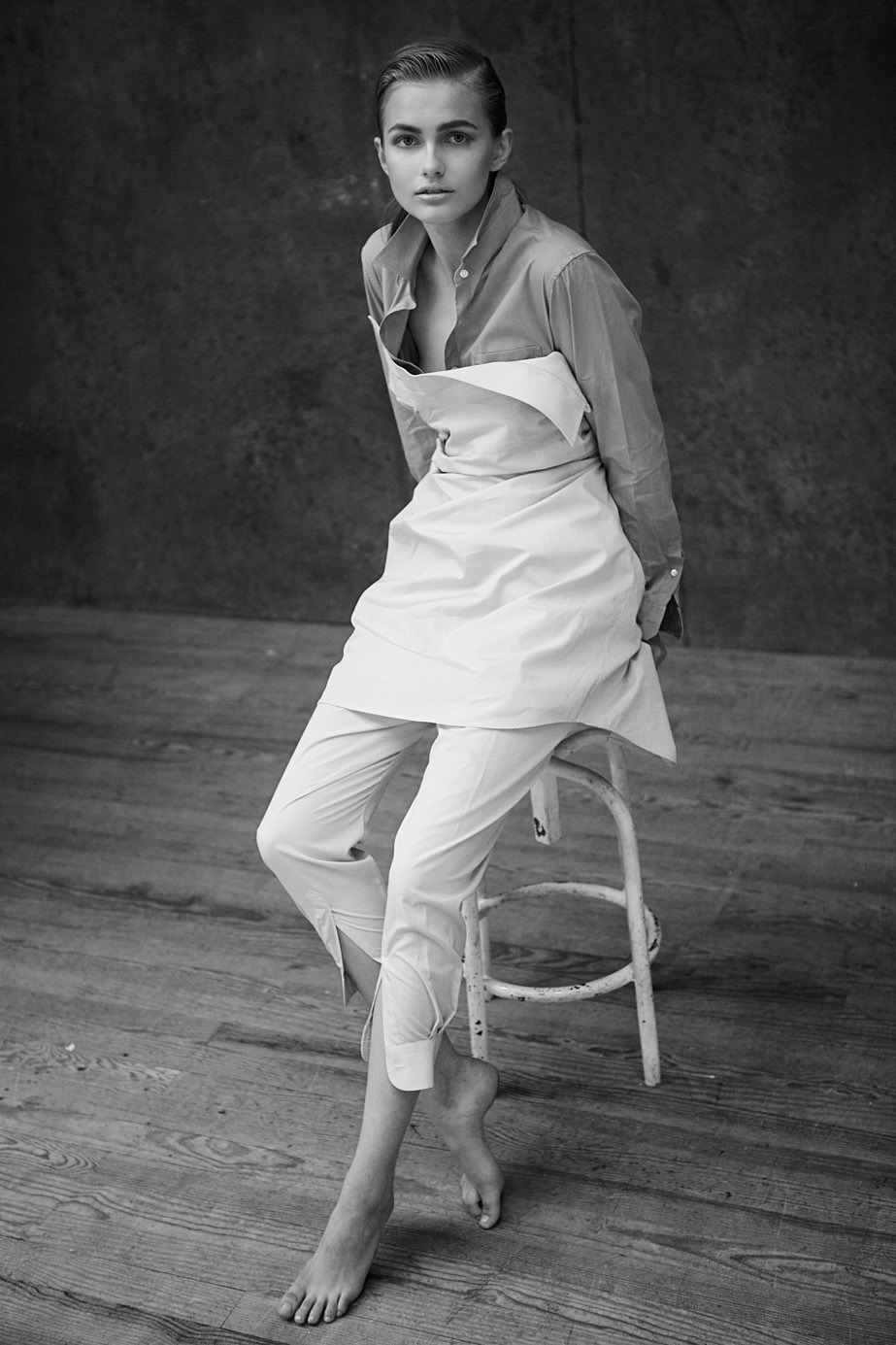 braless Carla Gugino naked photo 2017 legs Carla Gugino naked photo 2017