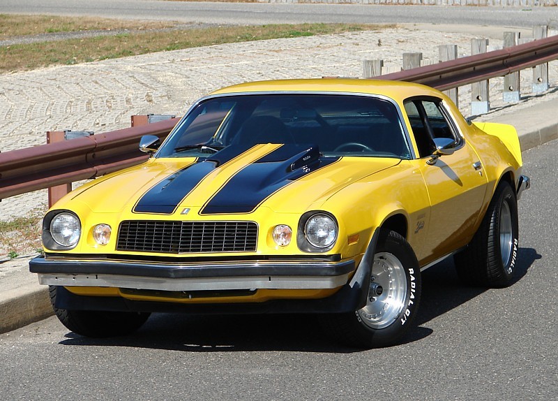 Motoriginal â€¢ Bumblebee 1976 Chevrolet Camaro