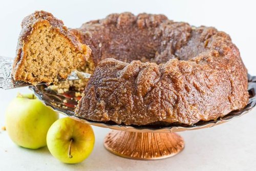 foodffs:Caramel Apple CakeFollow for recipesIs this how you...