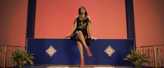 SISTAR - I Like That MV Bora GIF Set - Celebrity Photos & Videos - OneHallyu