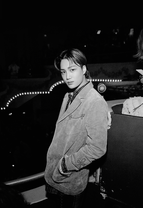 dazzlingkai:jongin at gucci fashion show