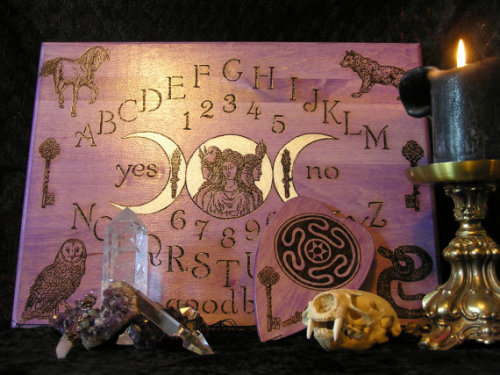 etsycult:Hecate Spirit Board by MerlynsRealm