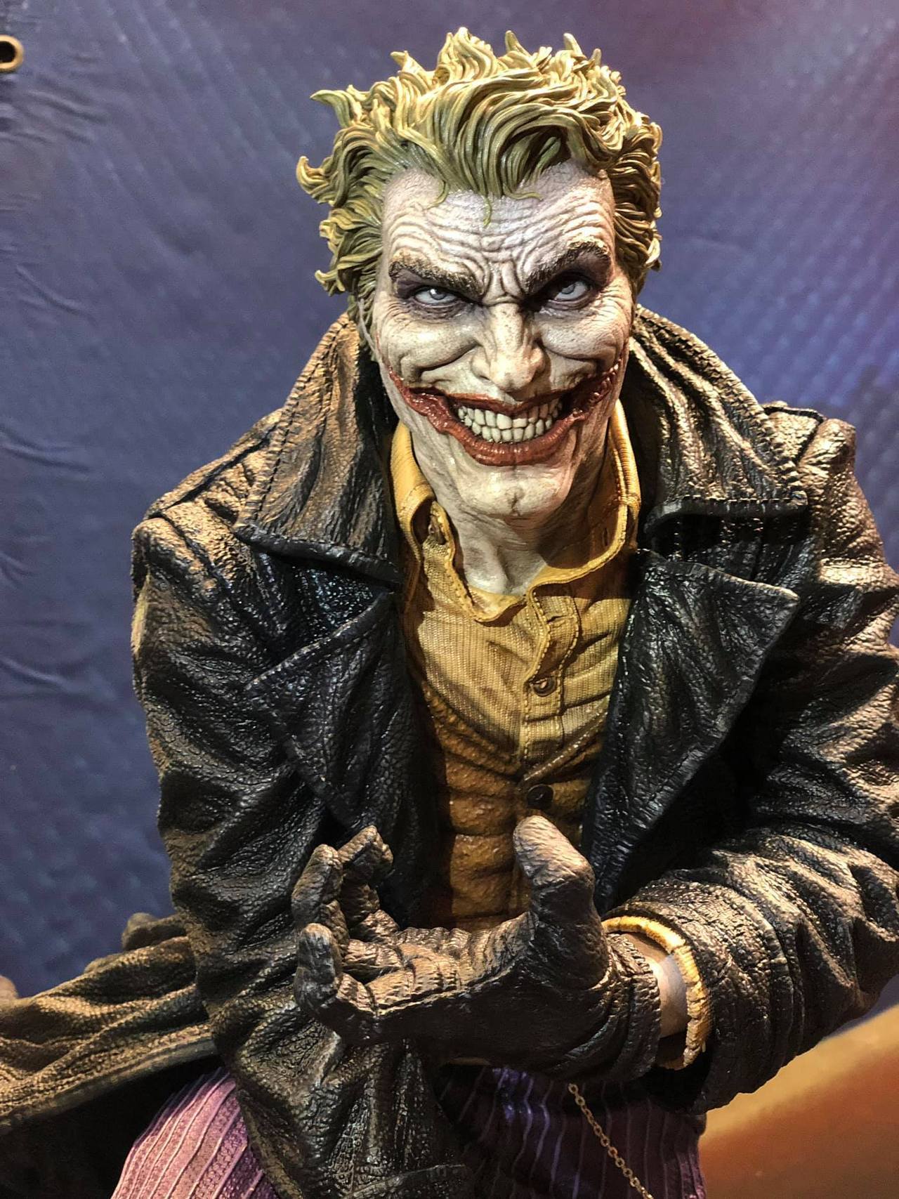 nightmare joker statue