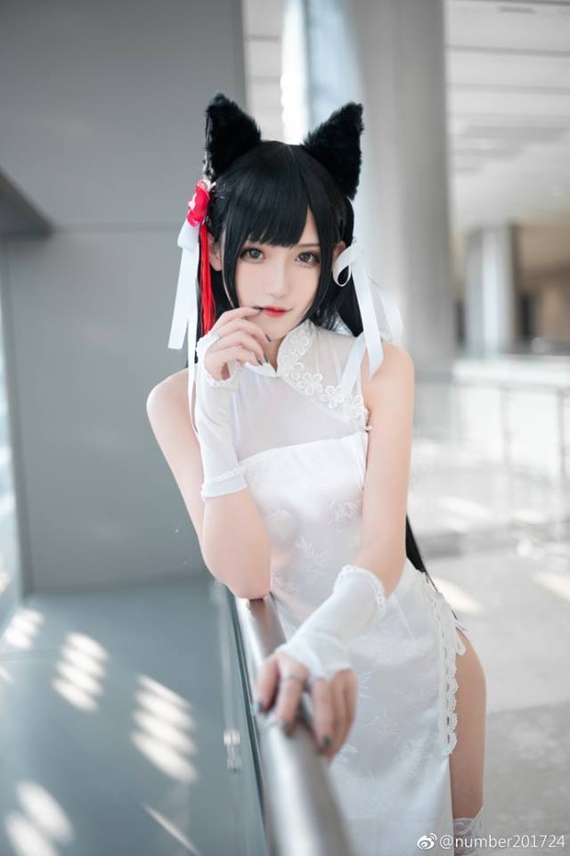 Sexy Waifu Cosplay — Title : Azur Lane Character : Atago Cosplayer