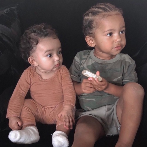 im-prada–u-nada:Chicago & Saint WestDream’s babies