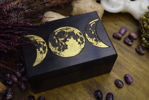 sosuperawesome:Boxes / ShelvesPandora Witch Shop on EtsySee...