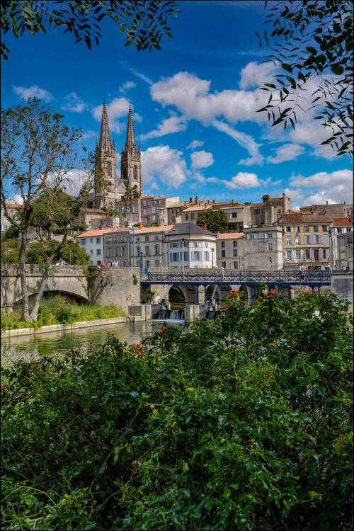 allthingseurope:Niort, France (by Klaus Bochem)