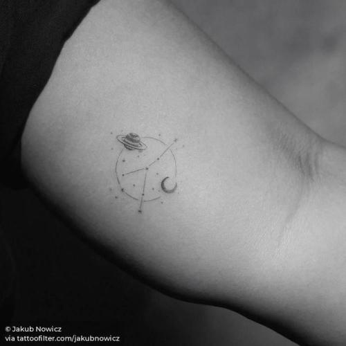By Jakub Nowicz, done at PURO Tattoo Studio, Milan.... small;jakubnowicz;astronomy;single needle;inner arm;planet;tiny;constellation;ifttt;little;crescent moon;saturn;moon;cancer constellation