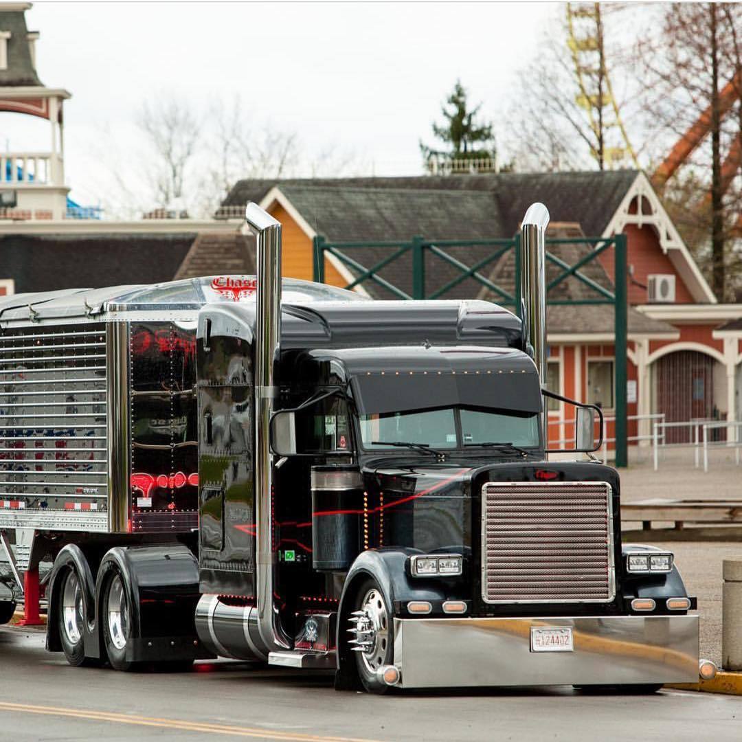 Semitrckn  Peterbilt  custom  379 