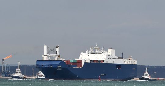 À Marseille, des dockers refusent de charger des armes françaises pour l'Arabie saoudite | Le Huffington Post