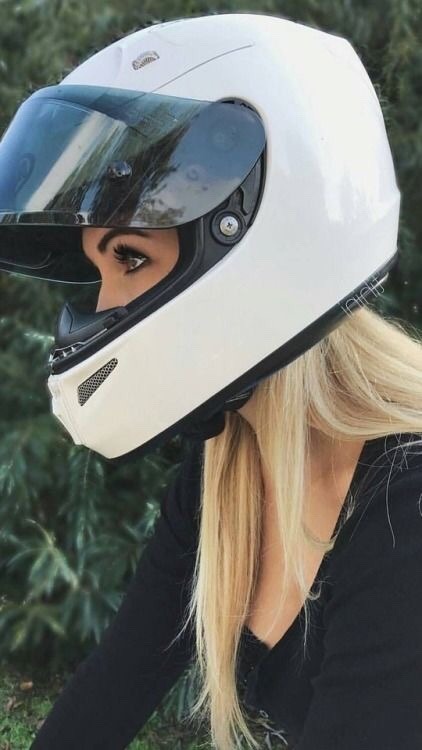 #motogirl | Motorbike girl, Biker girl, Motorcycle girl