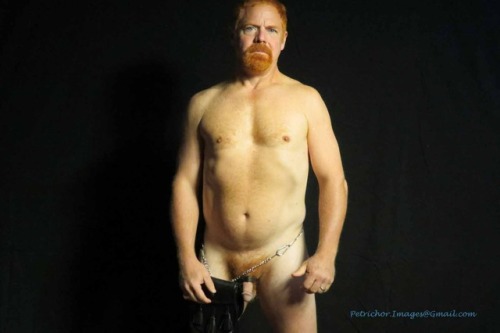 gingerbearchris:kilted strip tease part 2