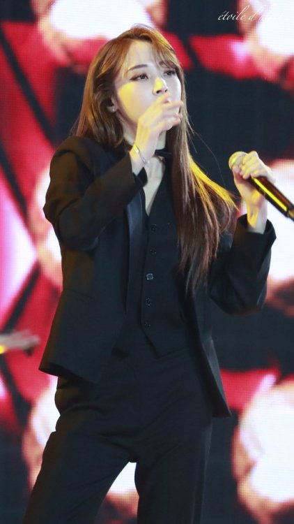 fymoonbyul:190105 33rd Golden Disc Awards© étoile d'hiver (do...