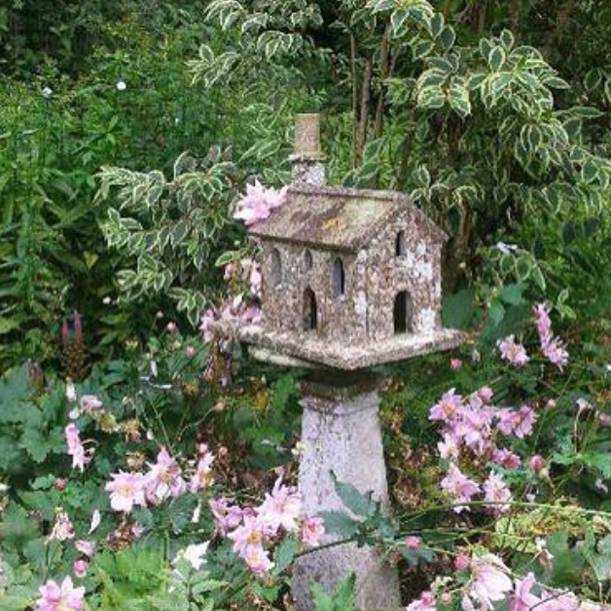 Pin By Jaya Hess On Dove Birken Most Beautiful Gardens Garden Decor Garden Statues