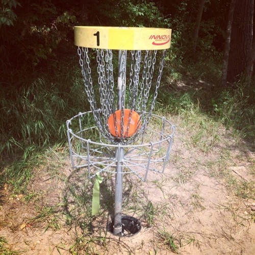 I have yet to par the first hole of my closest course. #discgolf...