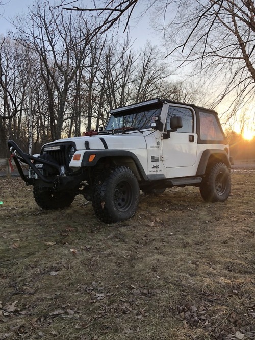 Loving the jeep life and the new bumper!! Give me new mod ideas