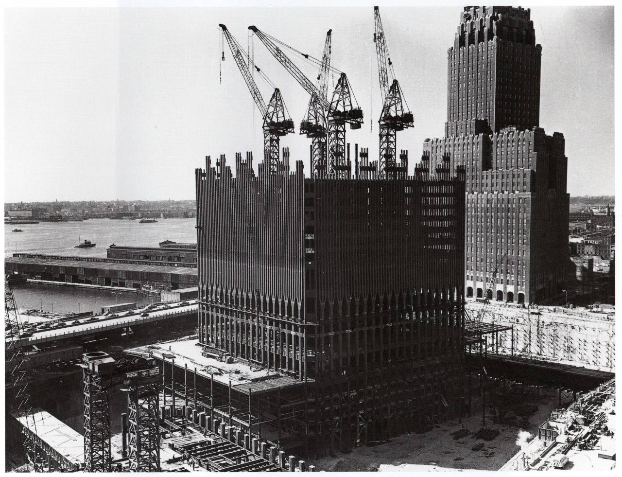 VINTAGE MANHATTAN SKYLINE