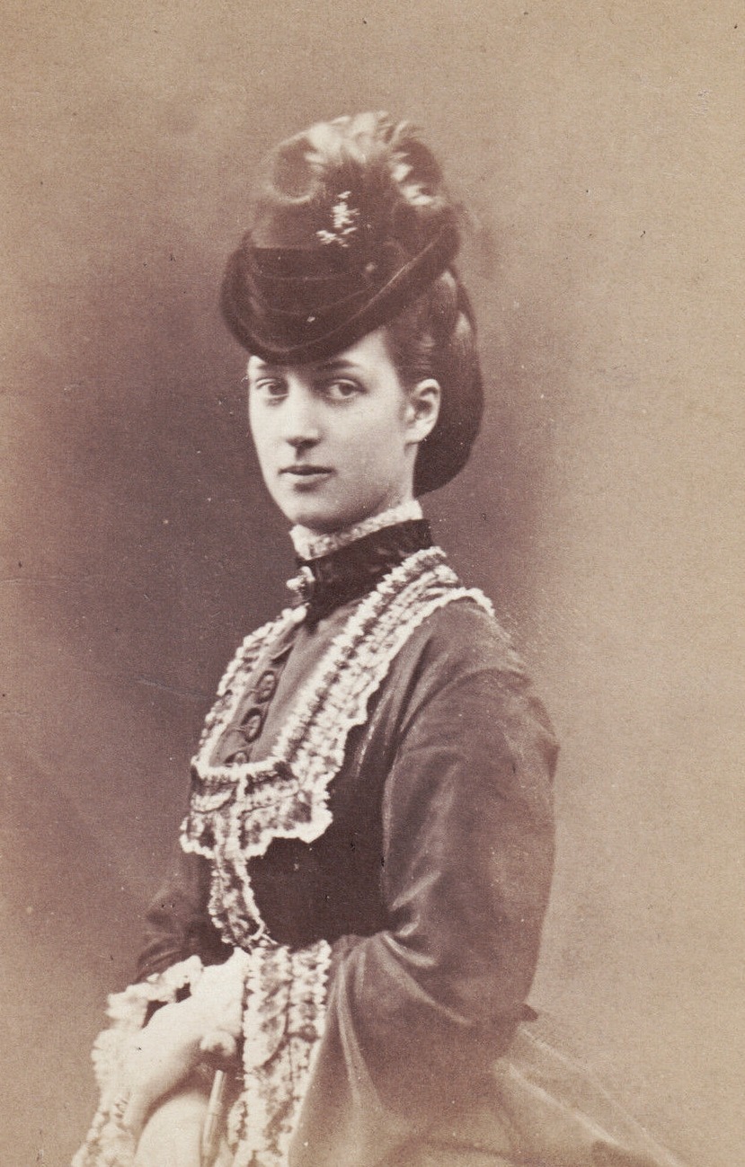 L'ancienne cour — Princess Alexandra of Wales then Queen of Great...