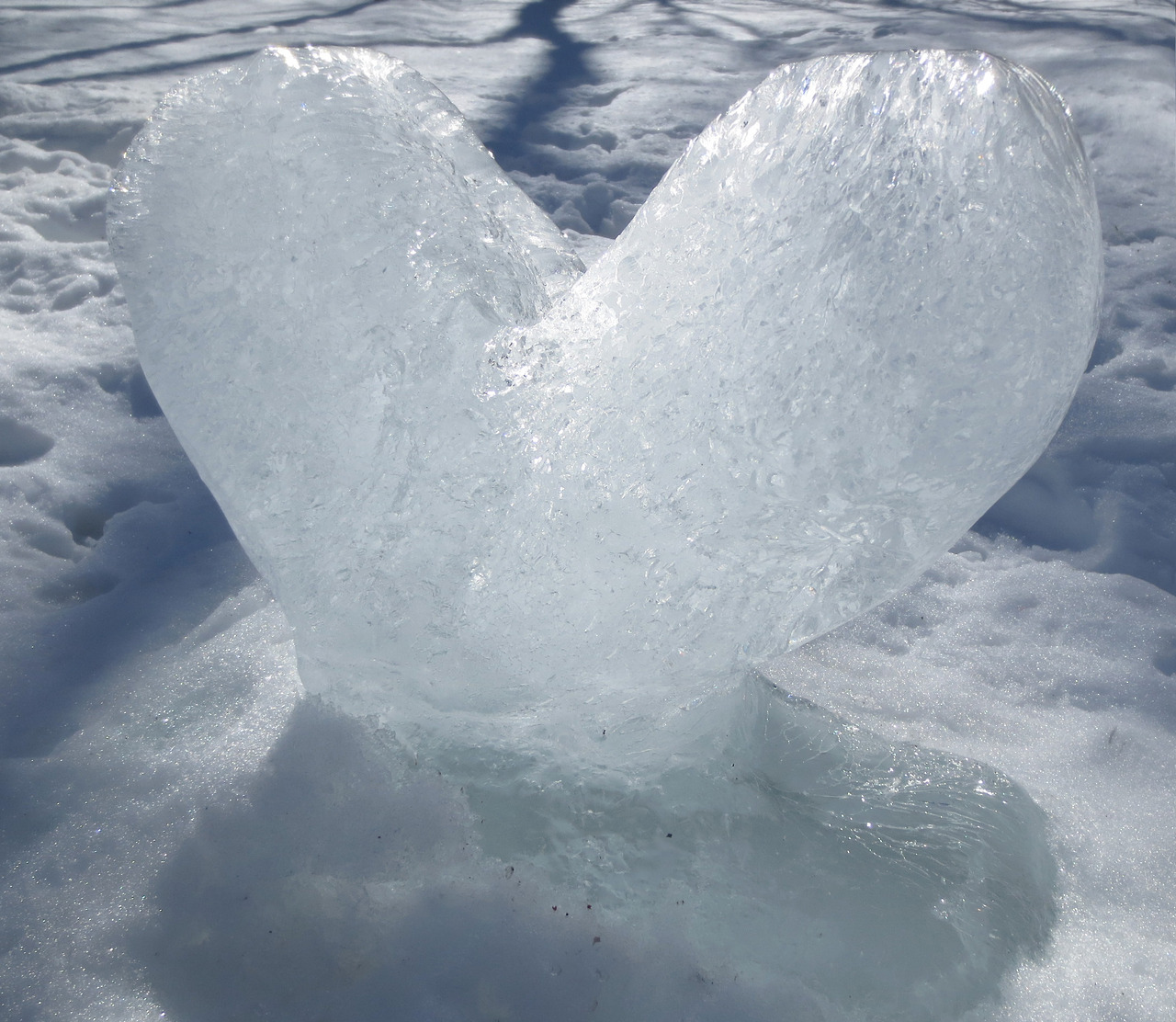 Frozen Heart by Annabelle Blume Frozen Heart by Annabelle Blume