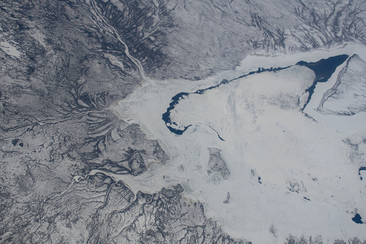 Jag's Tech World: Station Crew Views the Frozen Southern Tip of Hudson ...