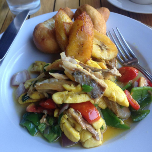 the-sweet-life-ja:Ackee and Saltfish with Festivals & Fried...